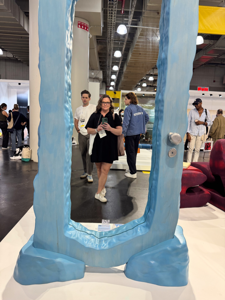 1 Studio Bucky Mirror